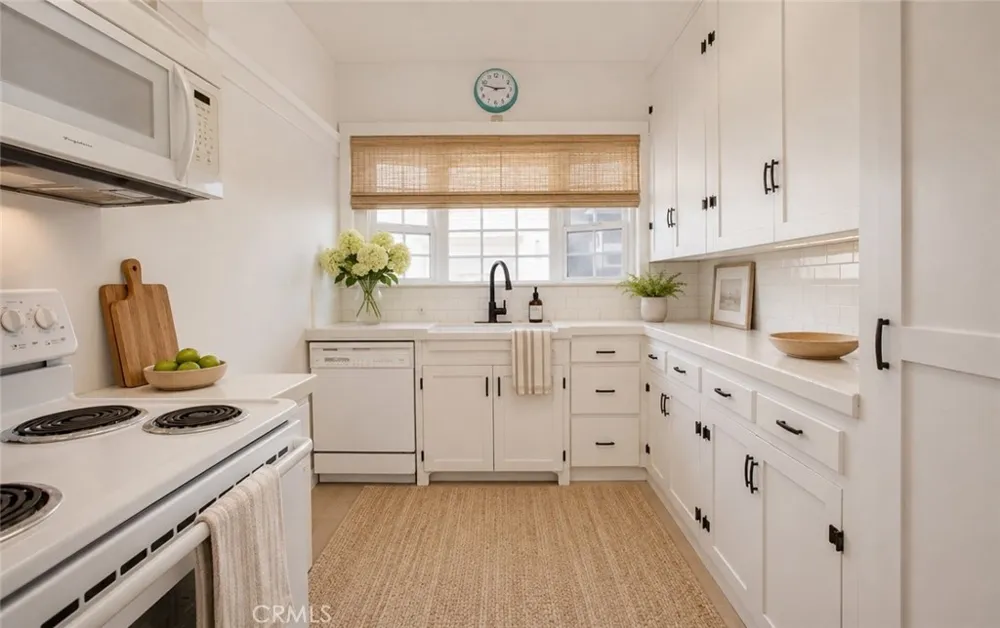 301 Catalina Avalon, CA 90704