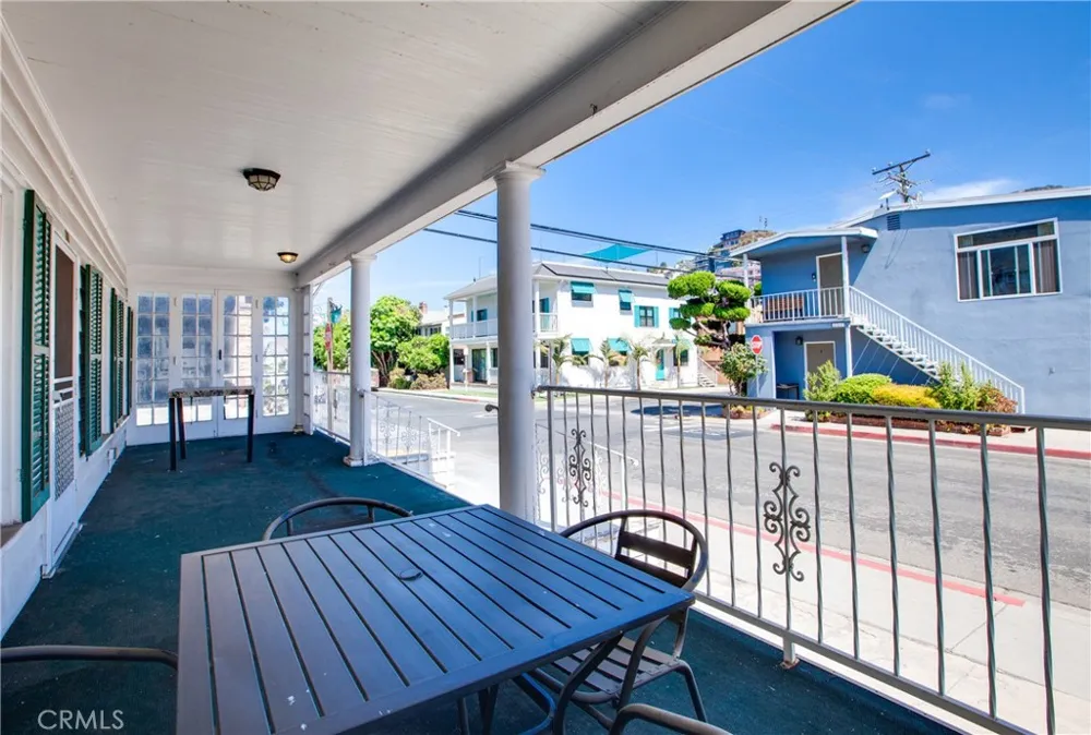 301 Catalina Avalon, CA 90704