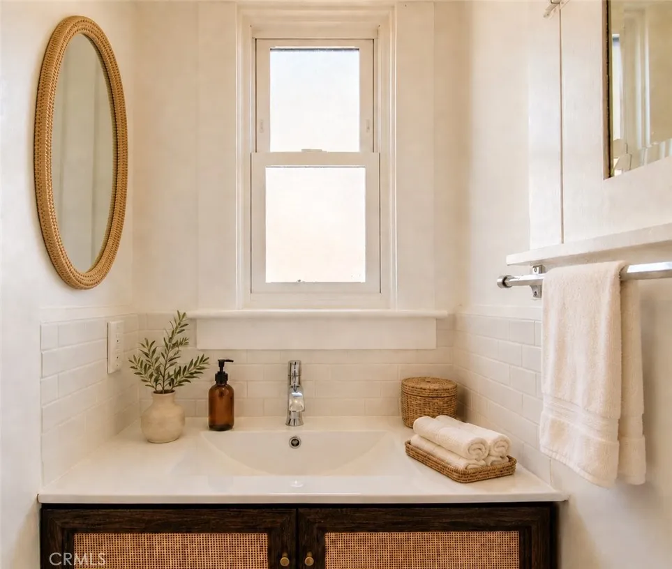 301 Catalina Avalon, CA 90704