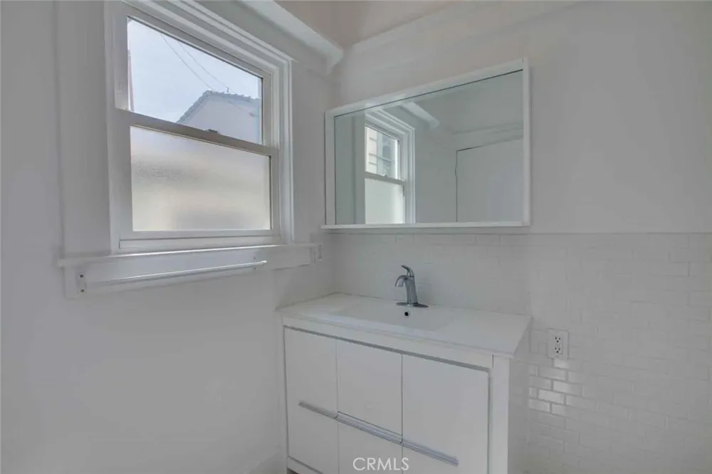301 Catalina Avalon, CA 90704