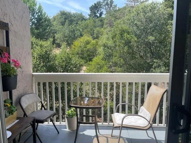 675 Sharon Park Drive #322 Menlo Park, CA 94025