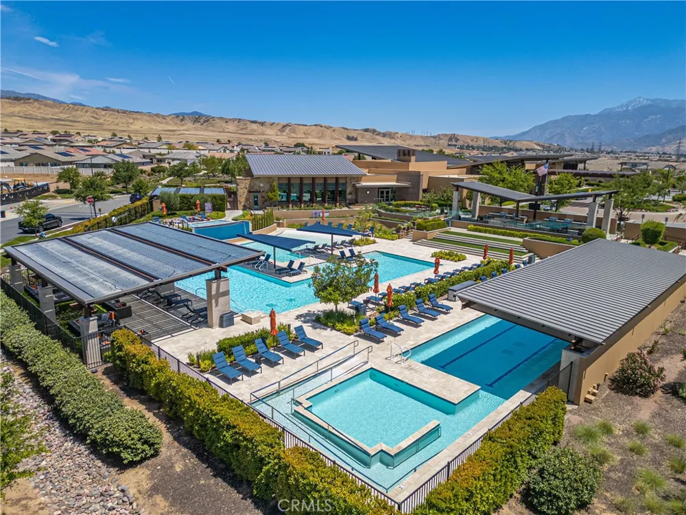 1519 Village Green Beaumont, CA 92223