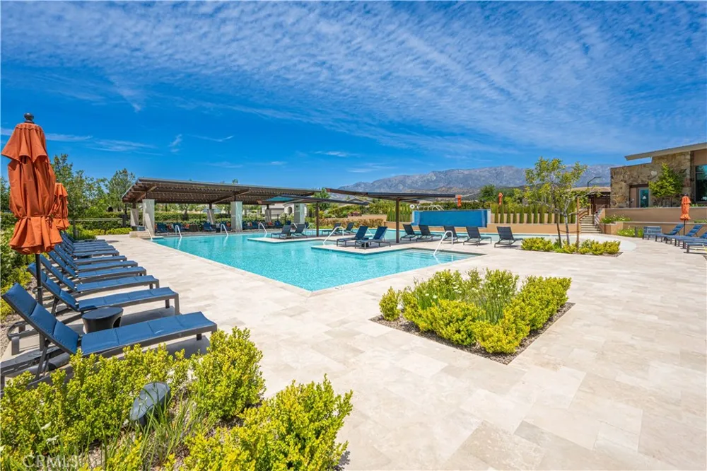 1519 Village Green Beaumont, CA 92223
