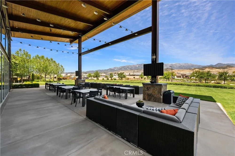 1519 Village Green Beaumont, CA 92223