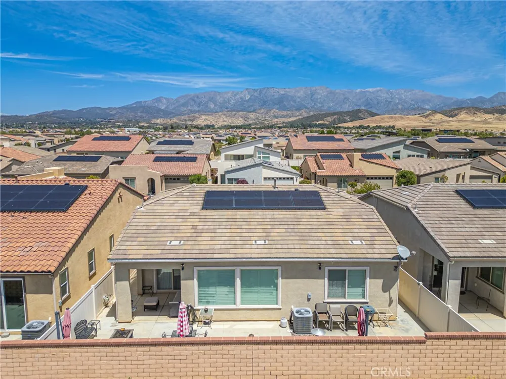 1519 Village Green Beaumont, CA 92223