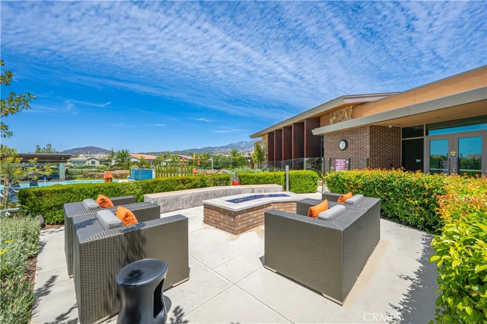 1519 Village Green Beaumont, CA 92223