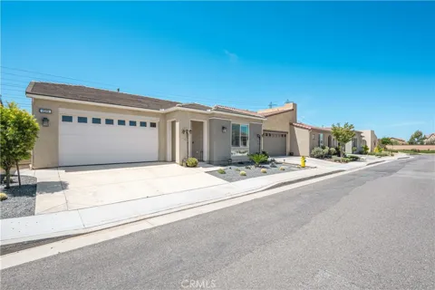 1519 Village Green