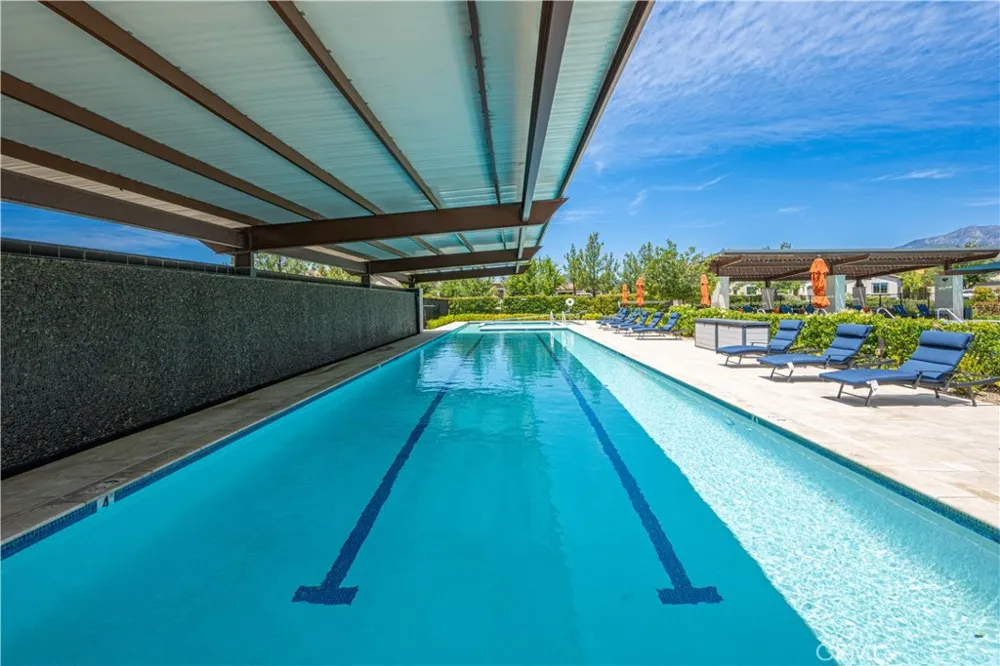 1519 Village Green Beaumont, CA 92223