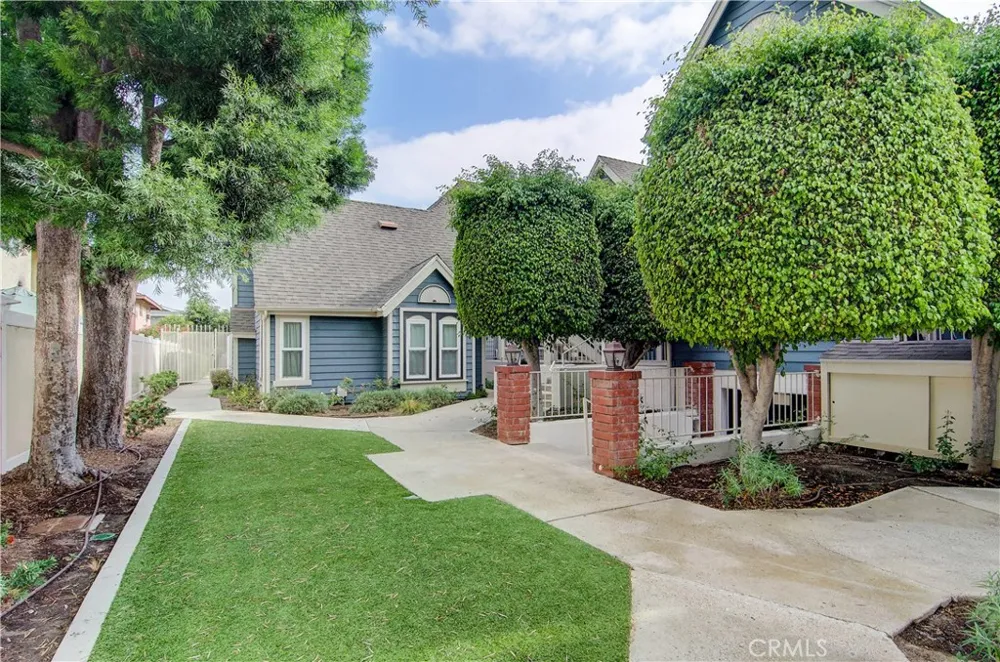 810 Baker #106 Costa Mesa, CA 92626