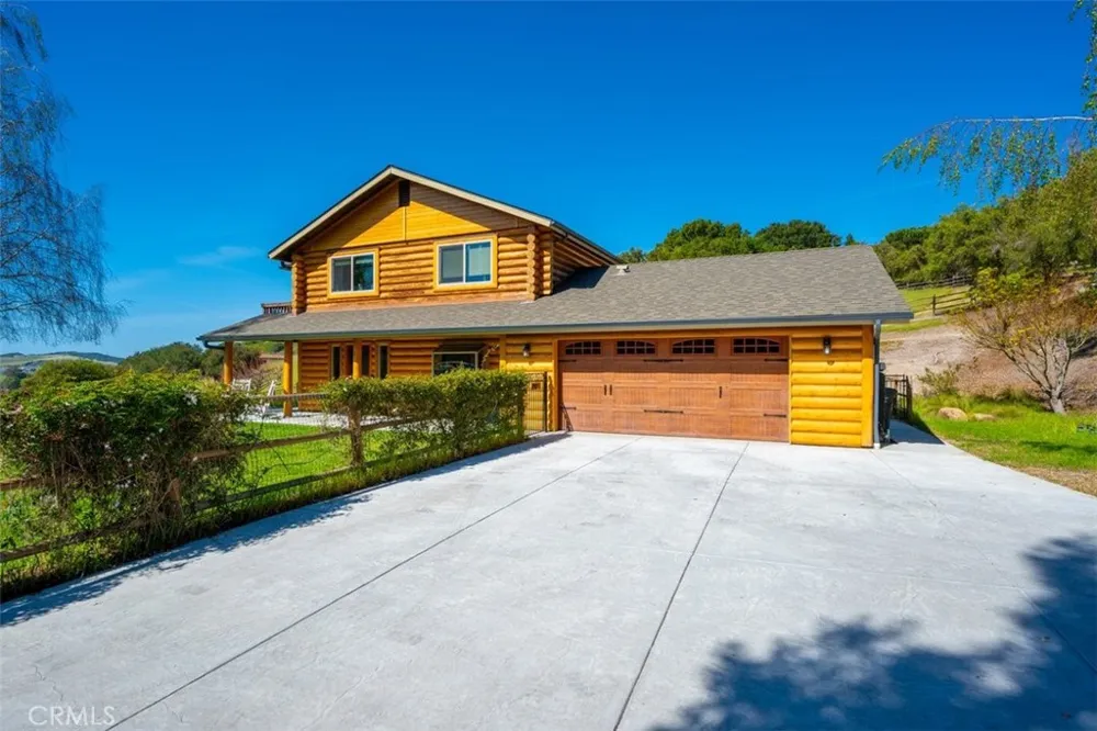 1665 Corbett Highlands Place Arroyo Grande, CA 93420