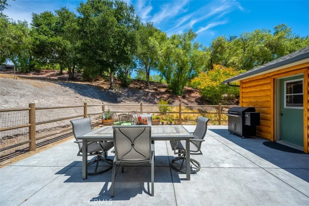 1665 Corbett Highlands Place Arroyo Grande, CA 93420