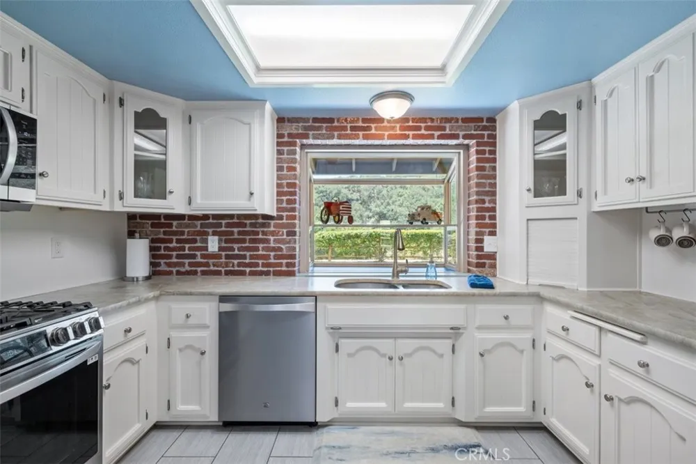 1665 Corbett Highlands Place Arroyo Grande, CA 93420