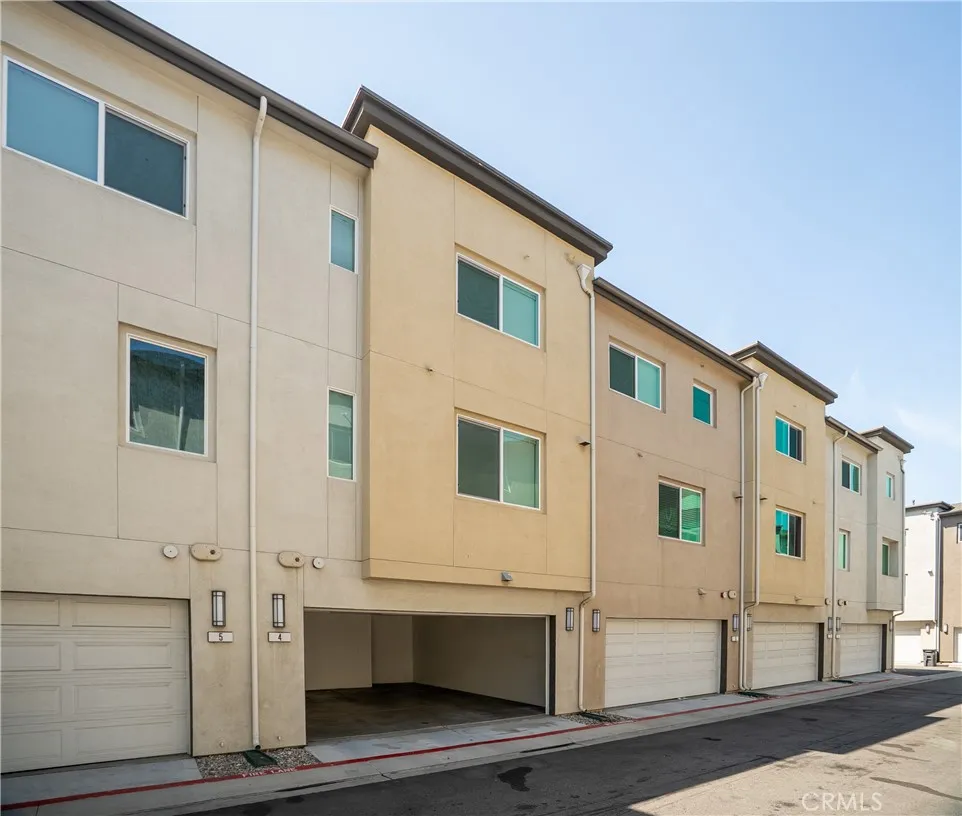 14053 Spurlock Lane #4 Gardena, CA 90247