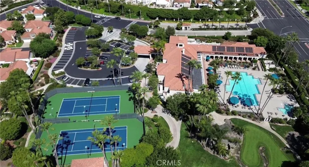 21406 Carabela Mission Viejo, CA 92692