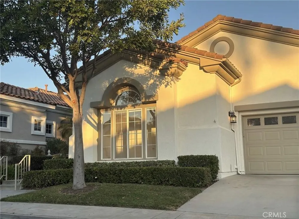21406 Carabela Mission Viejo, CA 92692