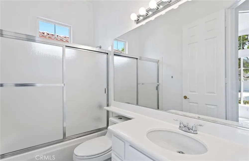 21406 Carabela Mission Viejo, CA 92692