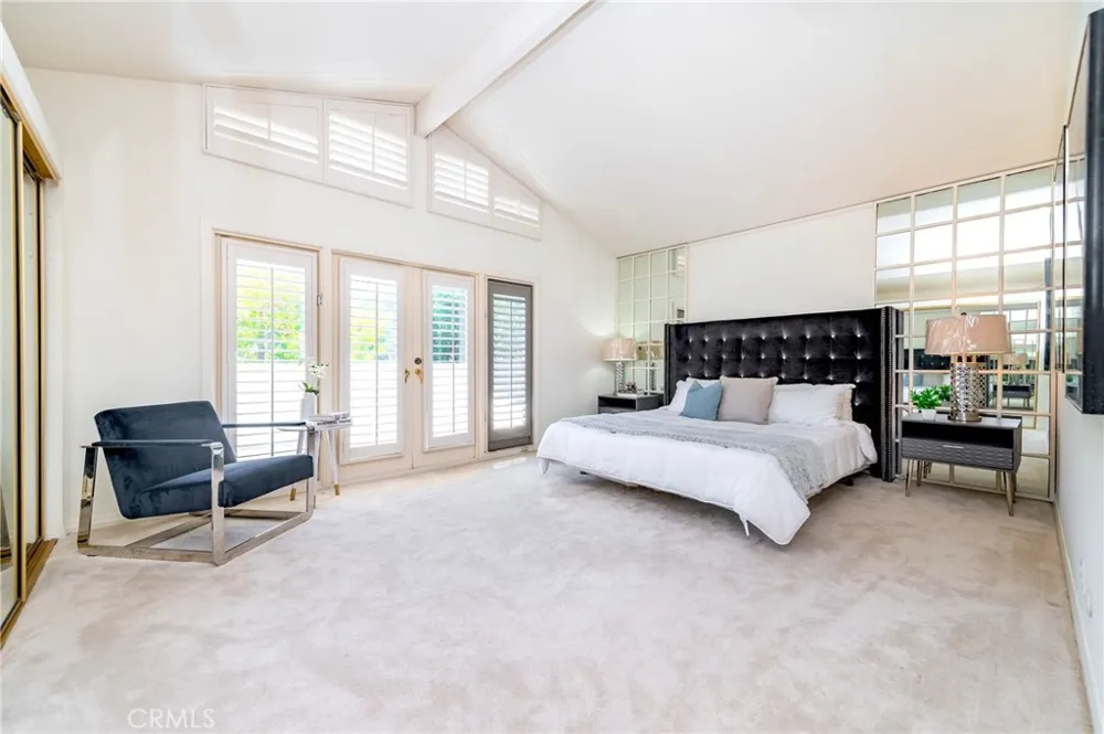 9 Teakwood Irvine, CA 92612