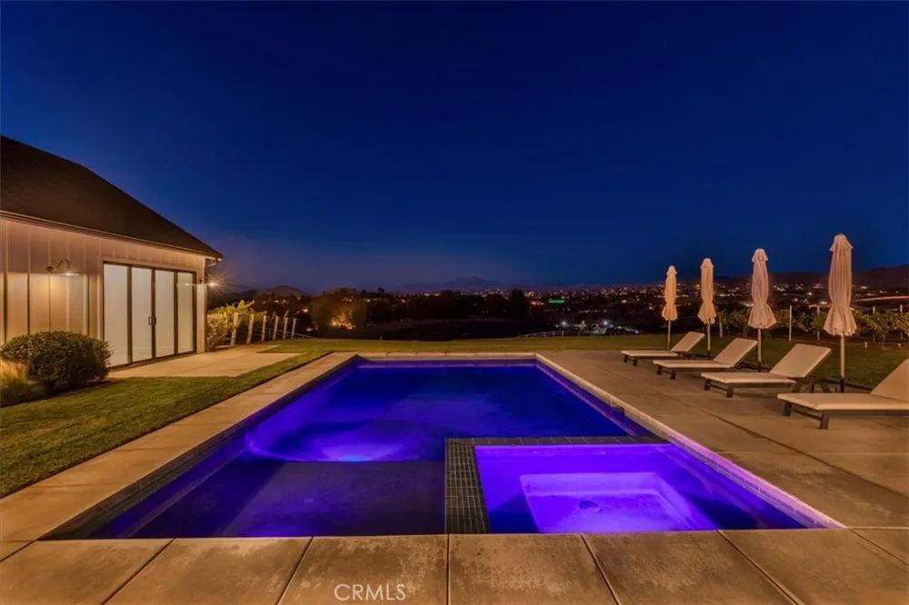 41838 Altanos Temecula, CA 92592