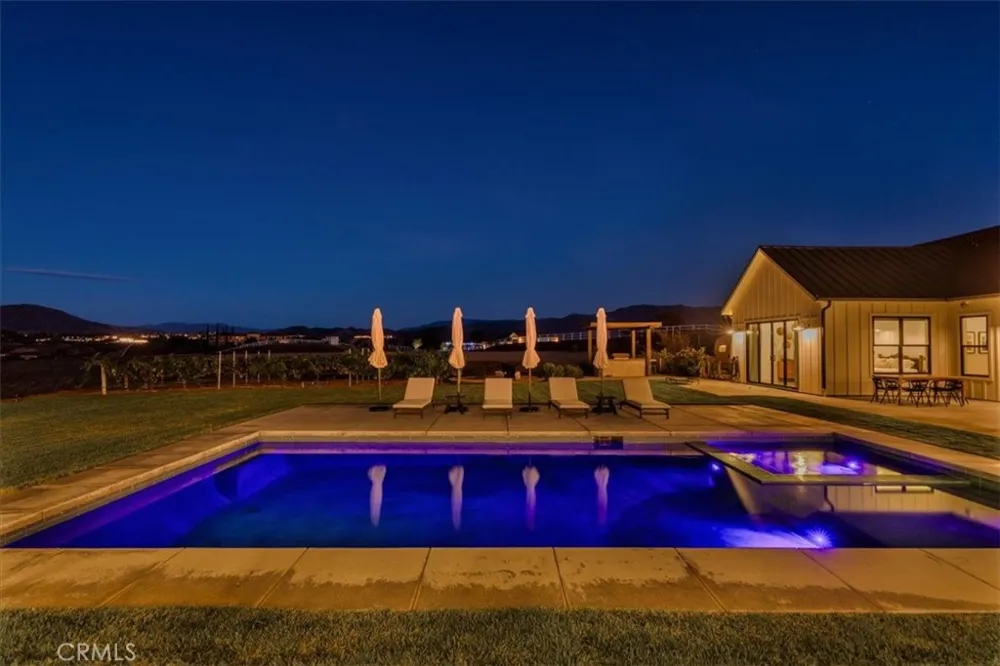 41838 Altanos Temecula, CA 92592