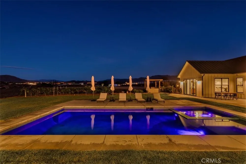 41838 Altanos Temecula, CA 92592