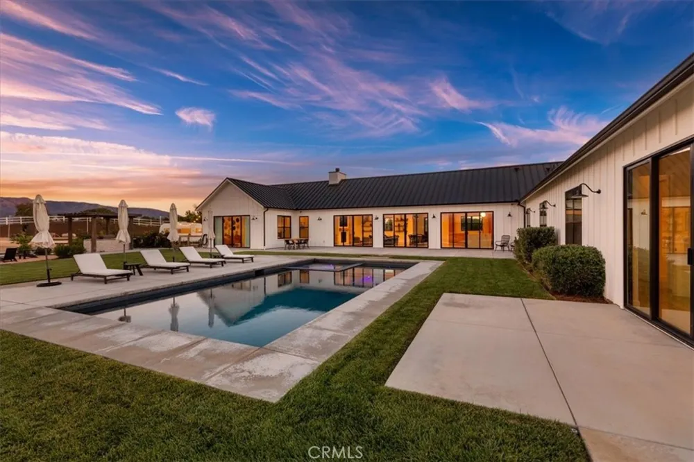 41838 Altanos Temecula, CA 92592