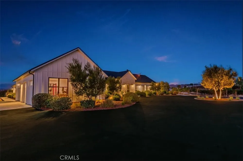 41838 Altanos Temecula, CA 92592