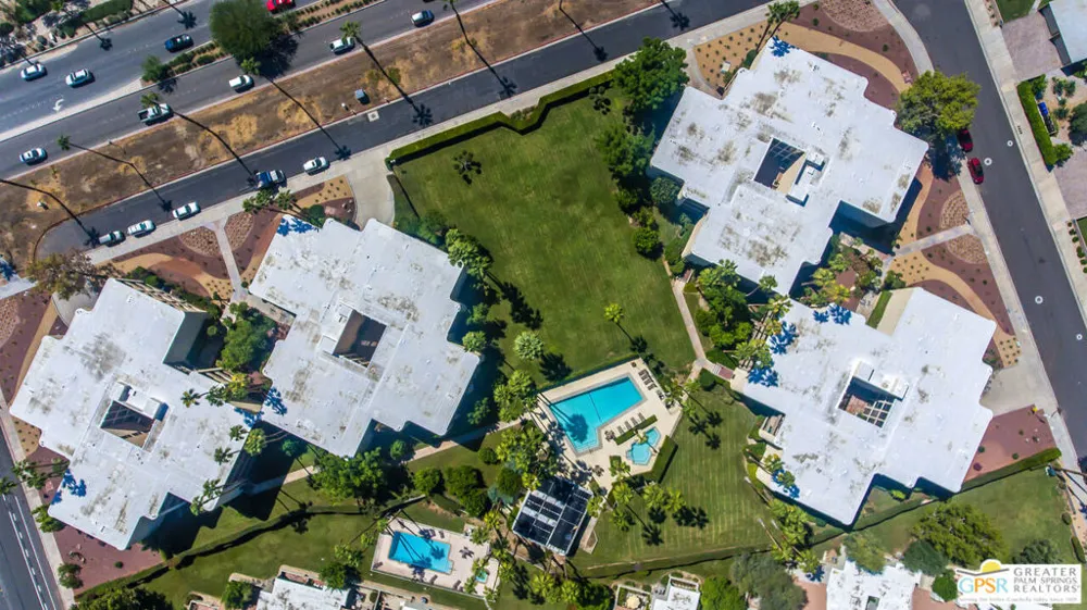 1660 S La Reina Way #1A Palm Springs, CA 92264