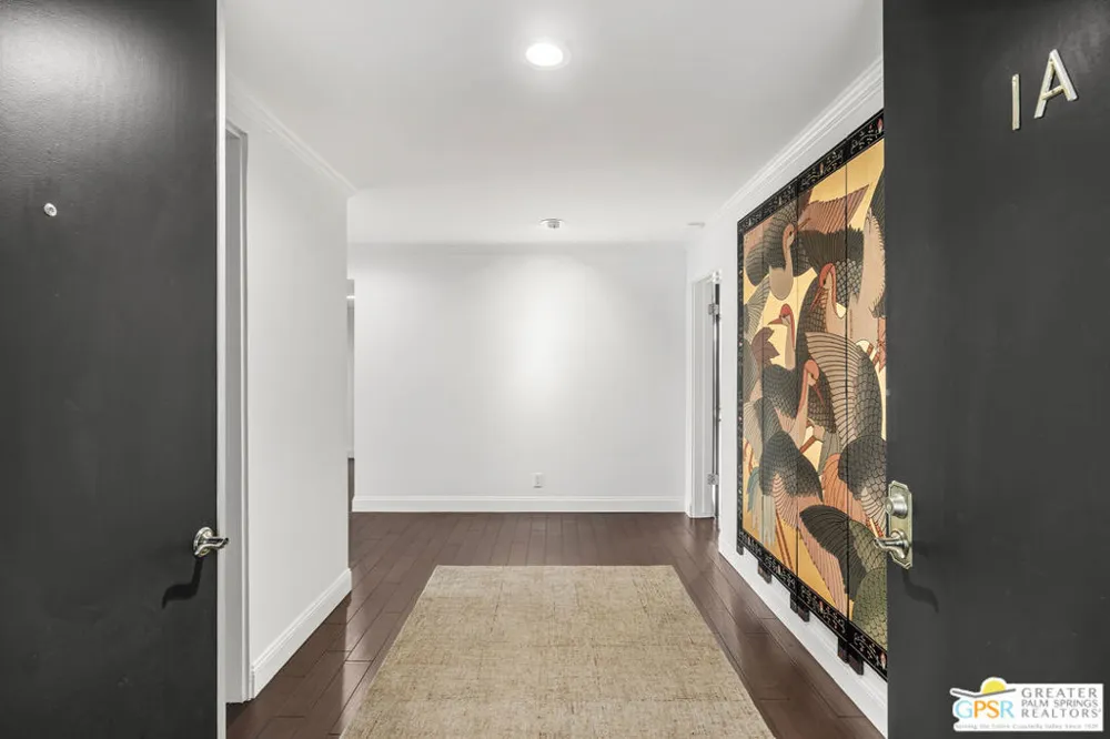 1660 S La Reina Way #1A Palm Springs, CA 92264