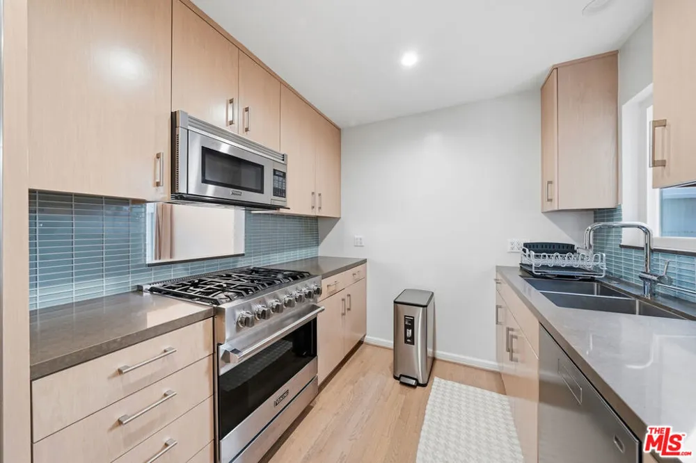 1342 Stanford Street #7 Santa Monica, CA 90404