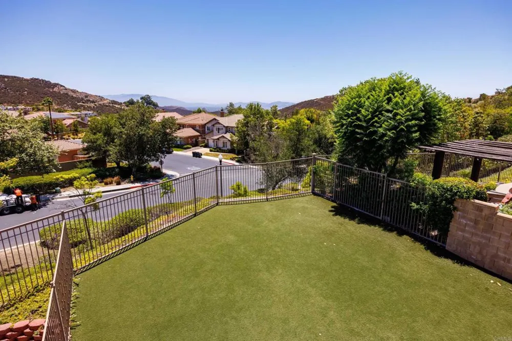 27002 Red Maple Murrieta, CA 92562