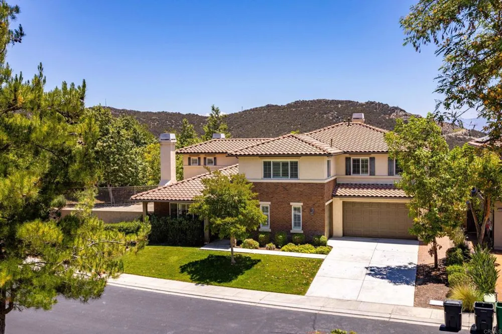 27002 Red Maple Murrieta, CA 92562