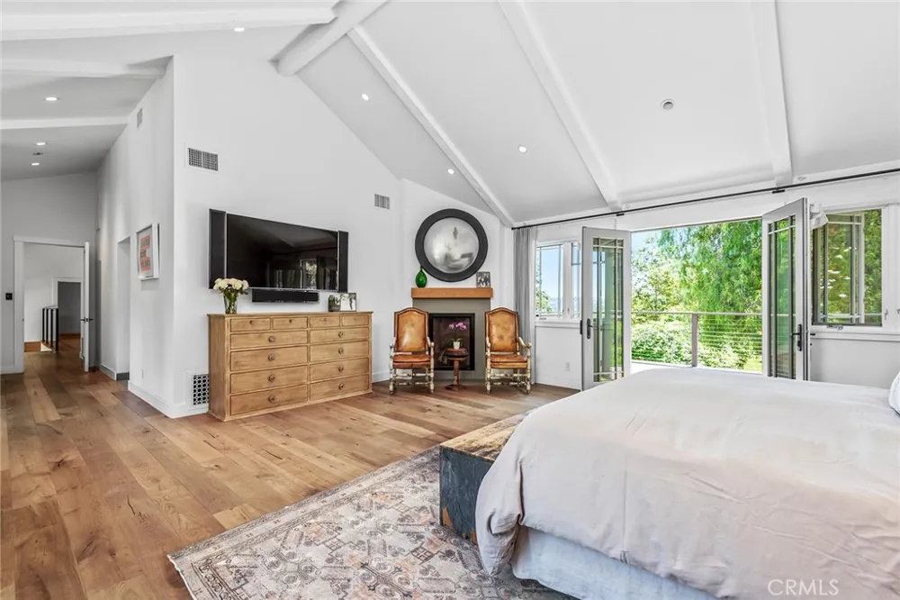 5207 SADDLE CREEK ROAD Hidden Hills, CA 91302