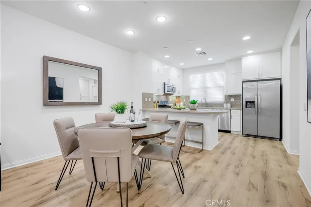 148 Capricorn Irvine, CA 92618