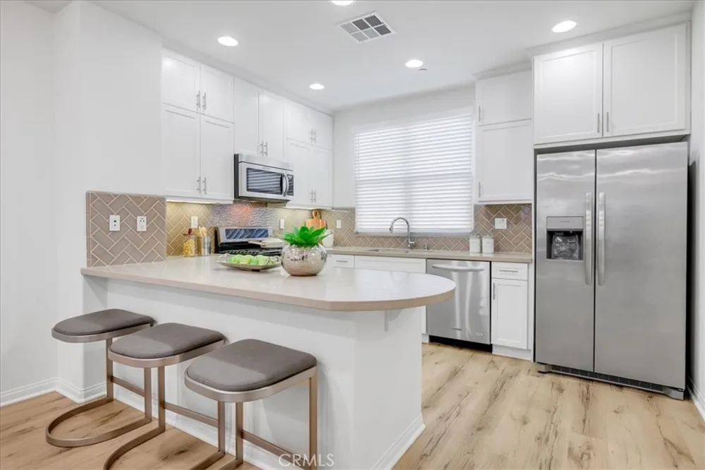 148 Capricorn Irvine, CA 92618