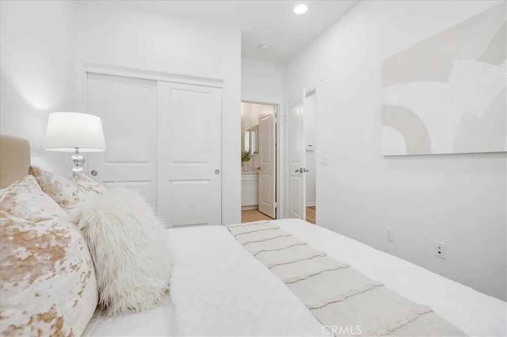 148 Capricorn Irvine, CA 92618
