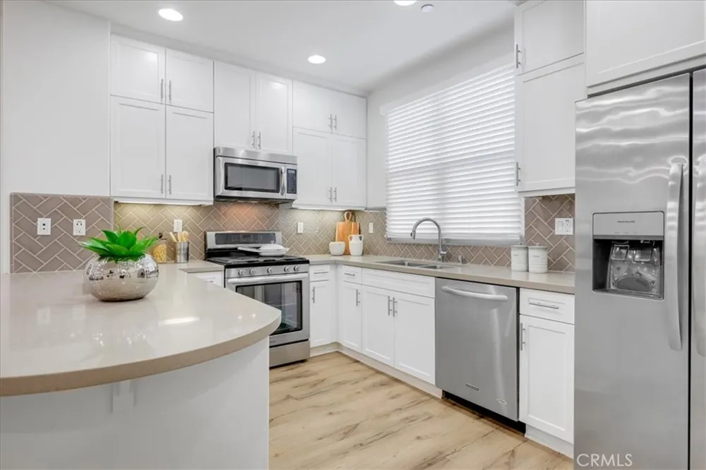 148 Capricorn Irvine, CA 92618