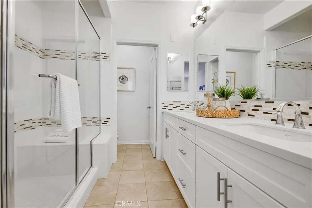 148 Capricorn Irvine, CA 92618