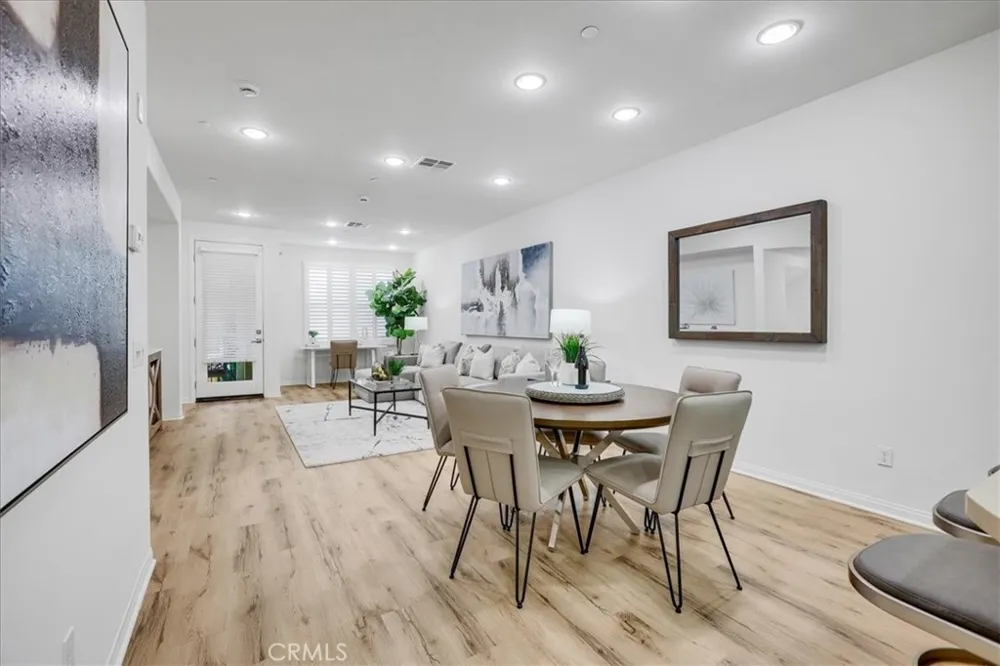 148 Capricorn Irvine, CA 92618