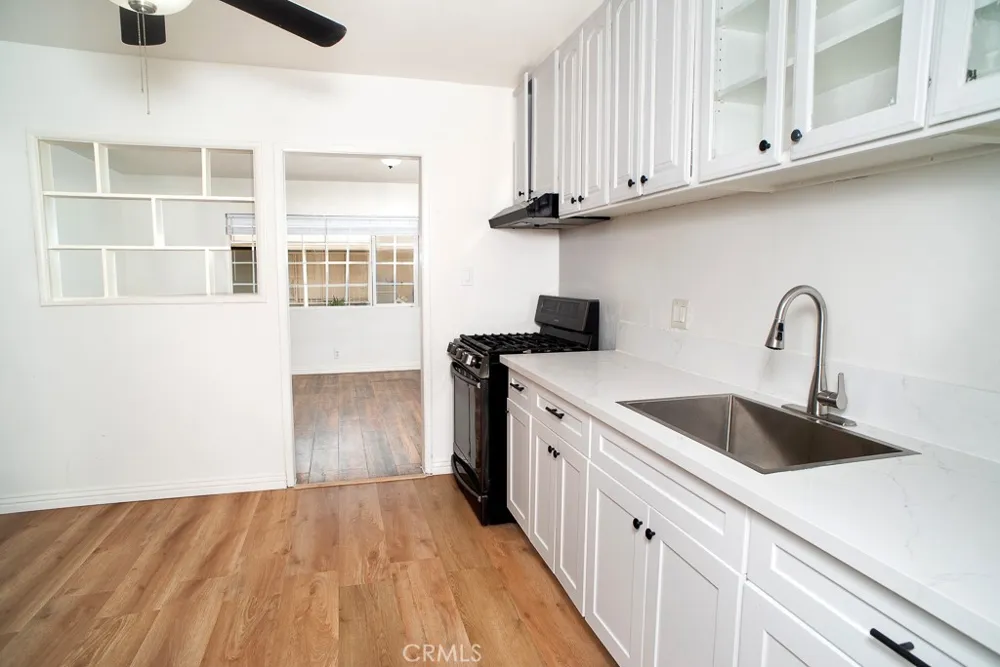 14850 Polk Sylmar, CA 91342