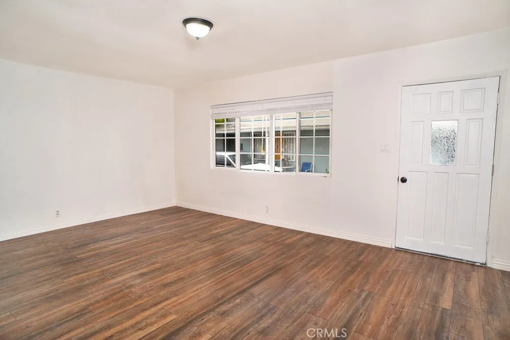 14850 Polk Sylmar, CA 91342