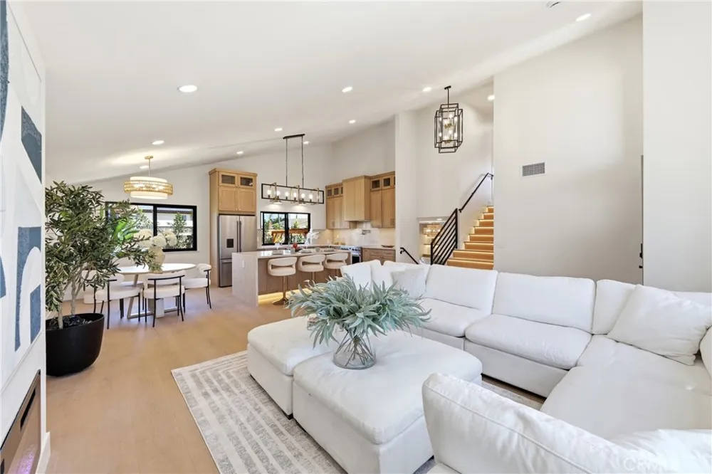 5131 Rotherham Westminster, CA 92683