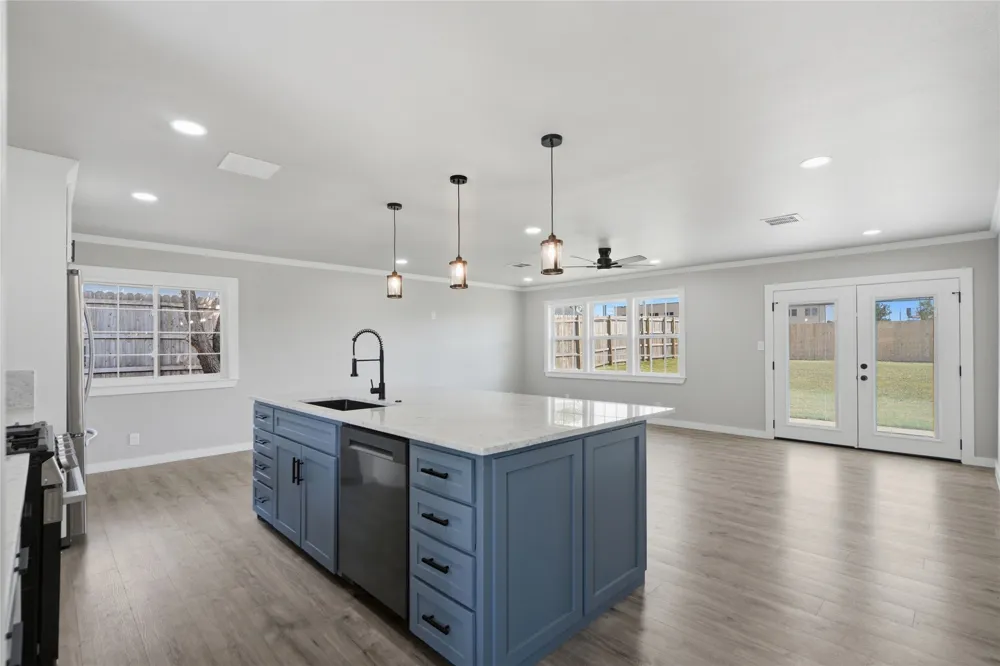 9412 E 40th Place Tulsa, OK 74145