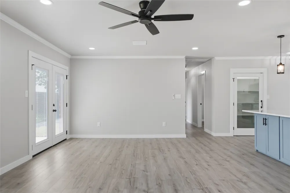 9412 E 40th Place Tulsa, OK 74145