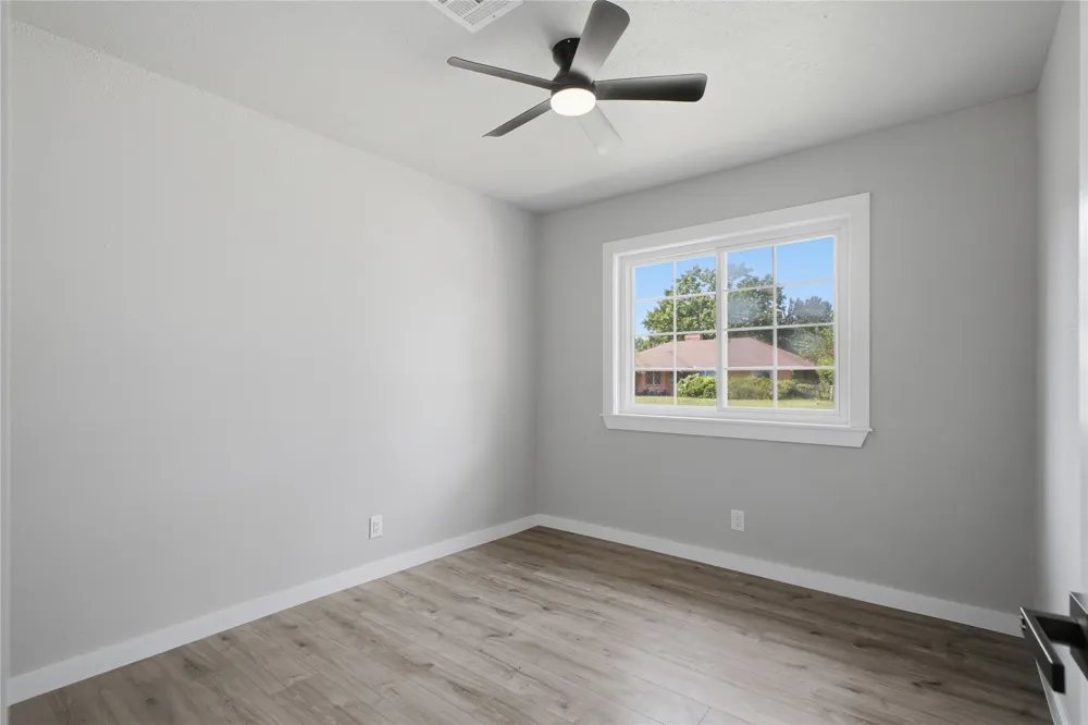 9412 E 40th Place Tulsa, OK 74145
