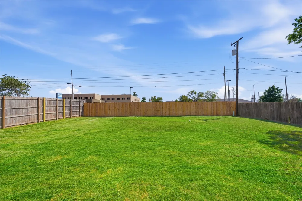 9412 E 40th Place Tulsa, OK 74145