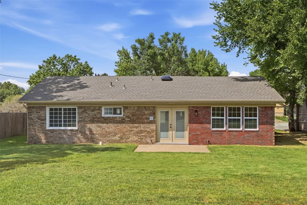 9412 E 40th Place Tulsa, OK 74145