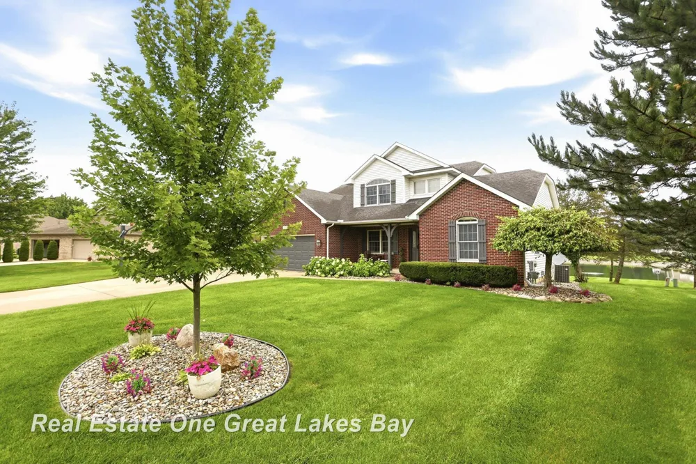 7172 Spring Lake Trail Saginaw Charter Township, MI 48603