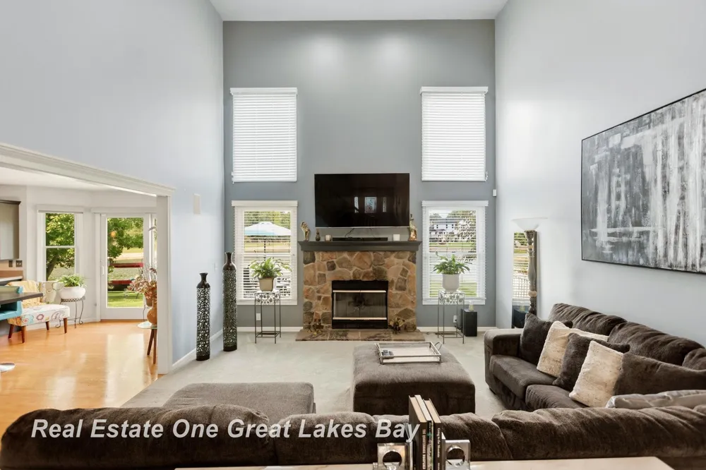 7172 Spring Lake Trail Saginaw Charter Township, MI 48603