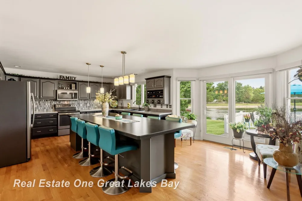 7172 Spring Lake Trail Saginaw Charter Township, MI 48603