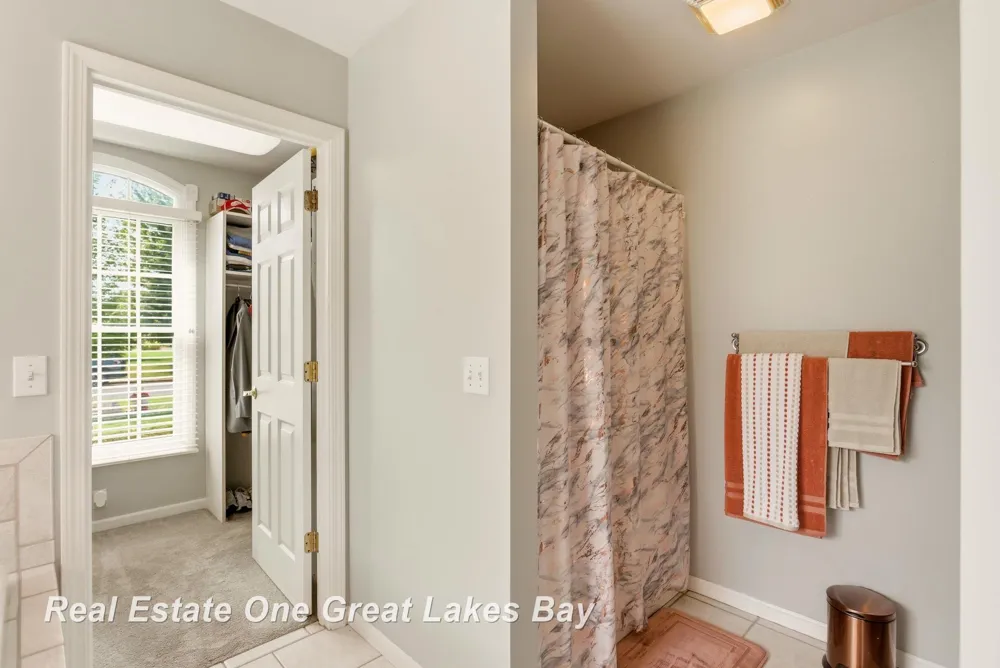 7172 Spring Lake Trail Saginaw Charter Township, MI 48603
